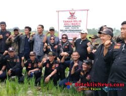 Ahli waris kuasai kembali lahan setelah tiga tahun diklaim milik oknum mantan bupati. 