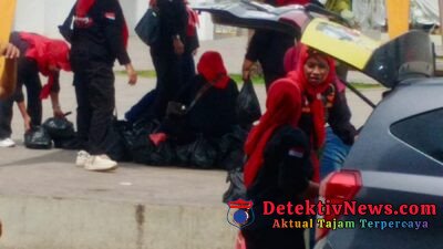 Srikandi DPD GRIB Jaya Provinsi Lampung Bagikan 300 Paket Takjil
