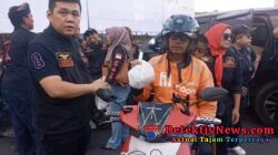 Ketua DPC Grib Jaya Kota Bandar Lampung Beserta Jajarannya Berbagi Takjil 1000 Paket di Tugu Adipura