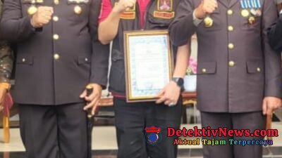 Polresta Bandar Lampung Berikan Piagam Penghargaan kepada Ketua DPC Grib Jaya Kota Nicoulaus atas Dedikasi sebagai Sabuk Kamtibmas Hut Ke-80