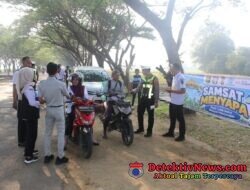 Samsat Menyapa, Petugas Gabungan Ingatkan Warga Taat Pajak Kendaraan