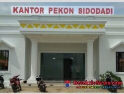 JAM PELAYANAN MASIH BERLANGSUNG, KANTOR PEKON SIDODADI PARDASUKA TERPANTAU KOSONG