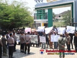 Polisi Fasilitasi Audiensi, Warga Bandung Baru Barat Desak Evaluasi Penetapan Calon Kepala Pekon