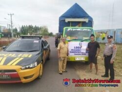 Polres Pringsewu Kawal Pendistribusian Logistik Pilkakon ke 59 Pekon
